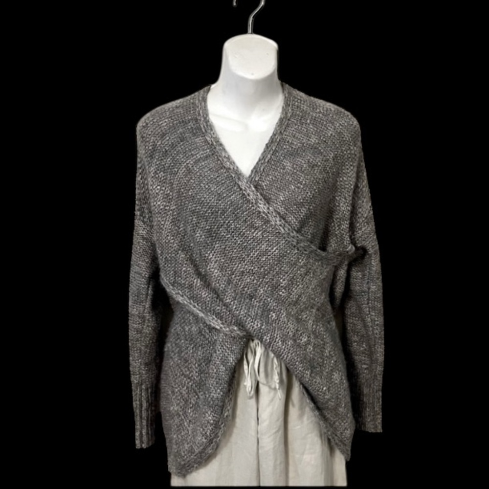 She + Sky Womens Criss Cross Gray V Neck Chunky Long Sleeve Wrap Style Sweater S